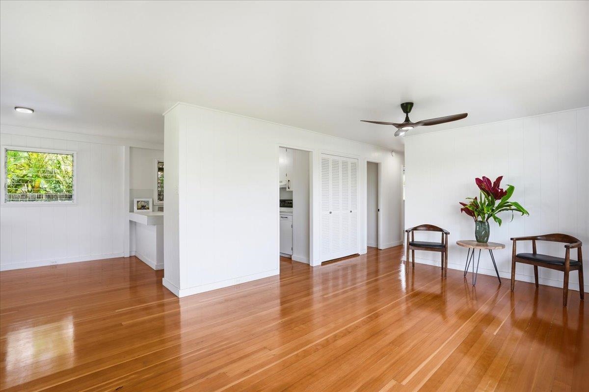 2301  Vineyard St Vineyard, Wailuku home - photo 6 of 37