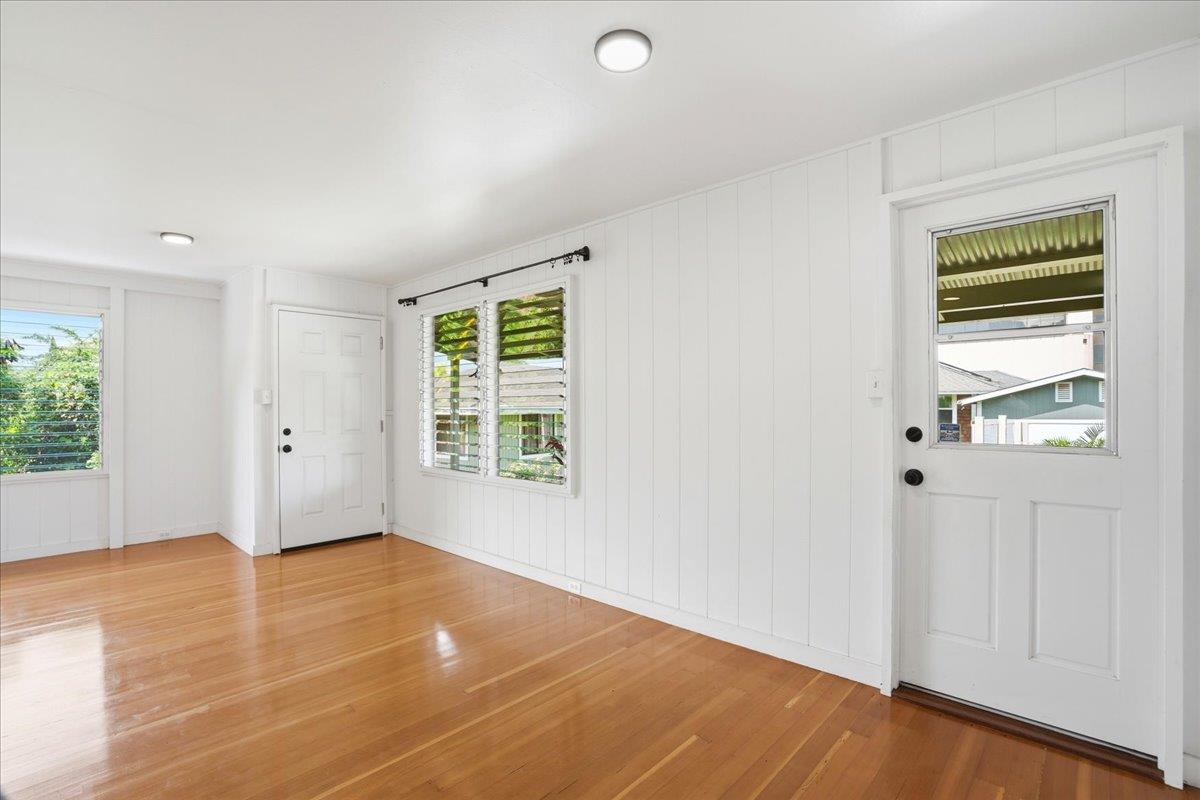 2301  Vineyard St Vineyard, Wailuku home - photo 9 of 37