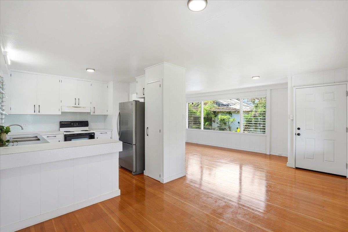 2301  Vineyard St Vineyard, Wailuku home - photo 10 of 37