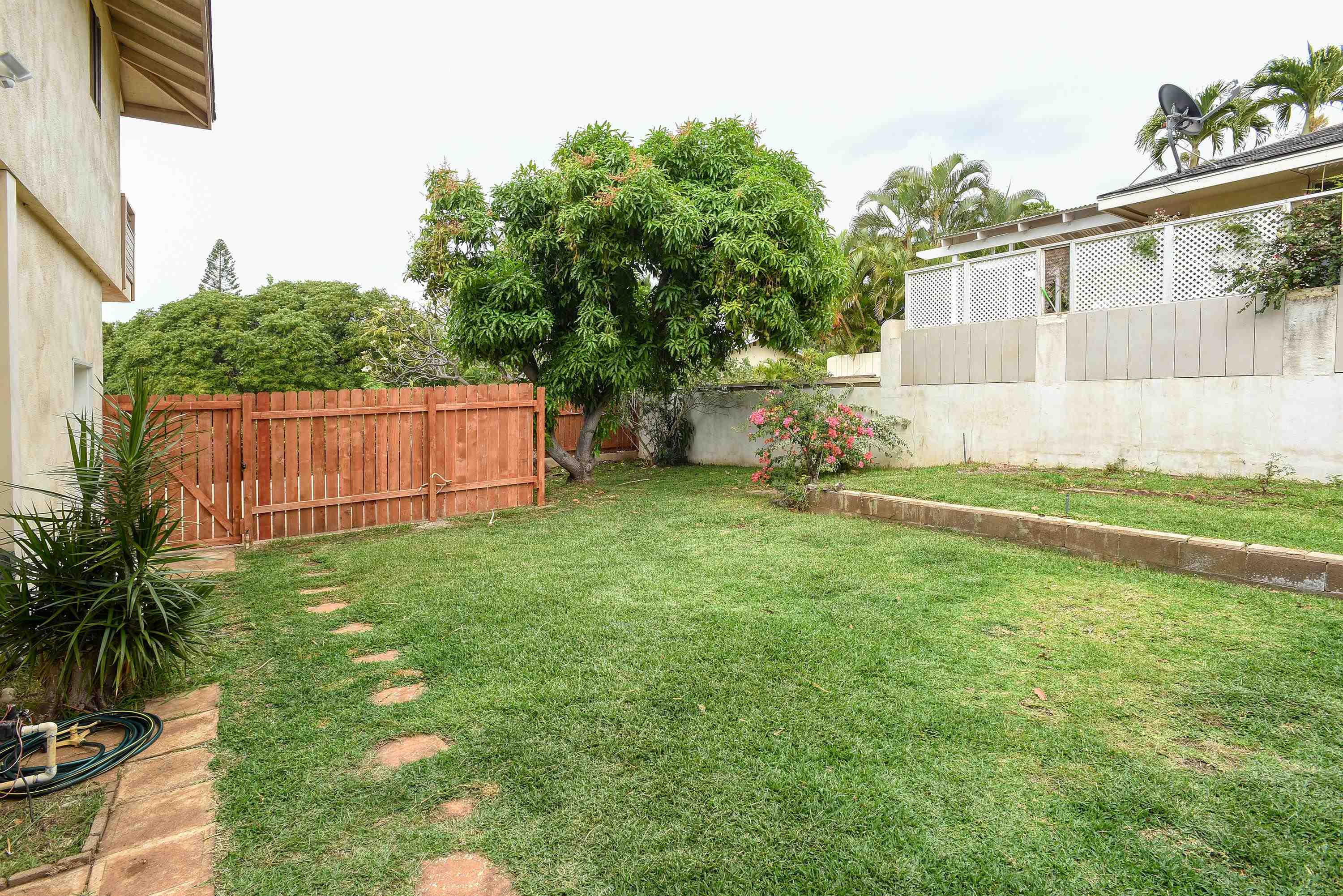 232  Aukahi St Keonekai, Kihei home - photo 17 of 31