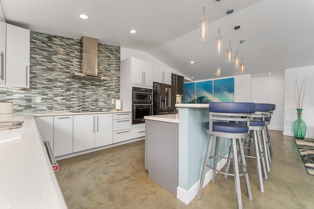 232  Kamahao Cir , Wailuku home - photo 9 of 50