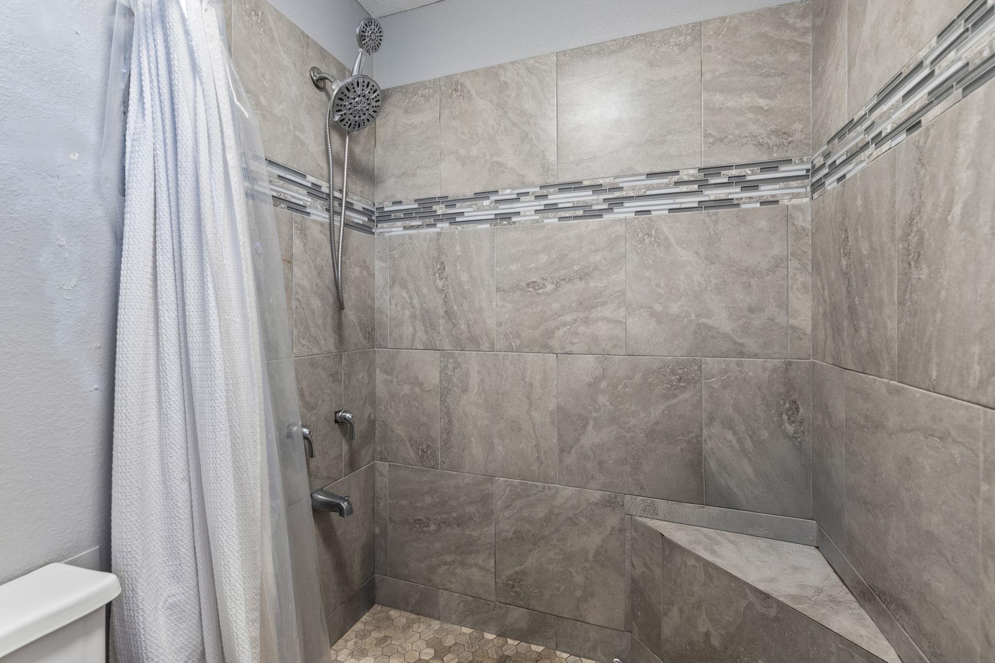 232  Opio Pl Kihei, Kihei home - photo 17 of 37