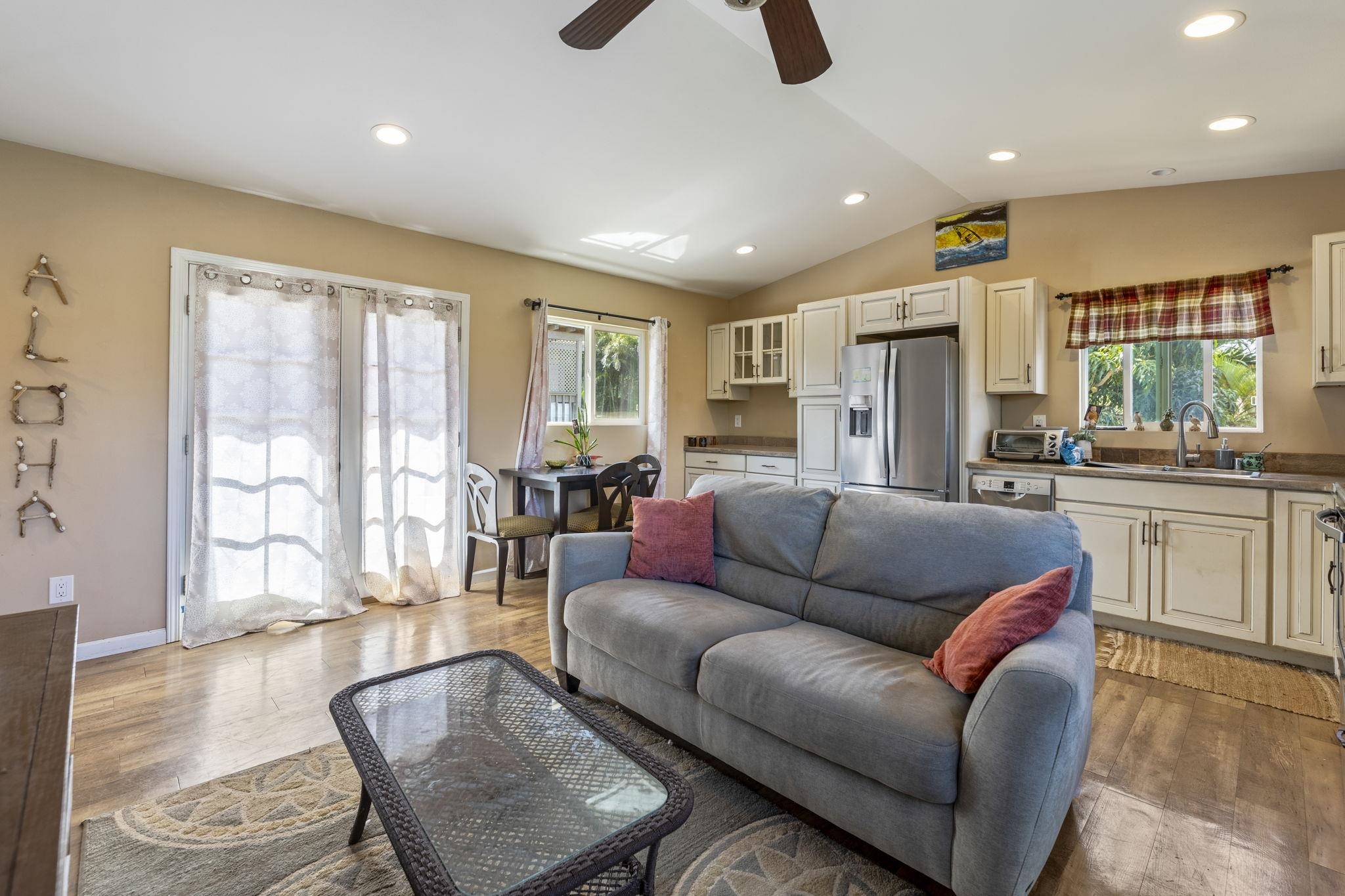 232  Opio Pl Kihei, Kihei home - photo 28 of 37