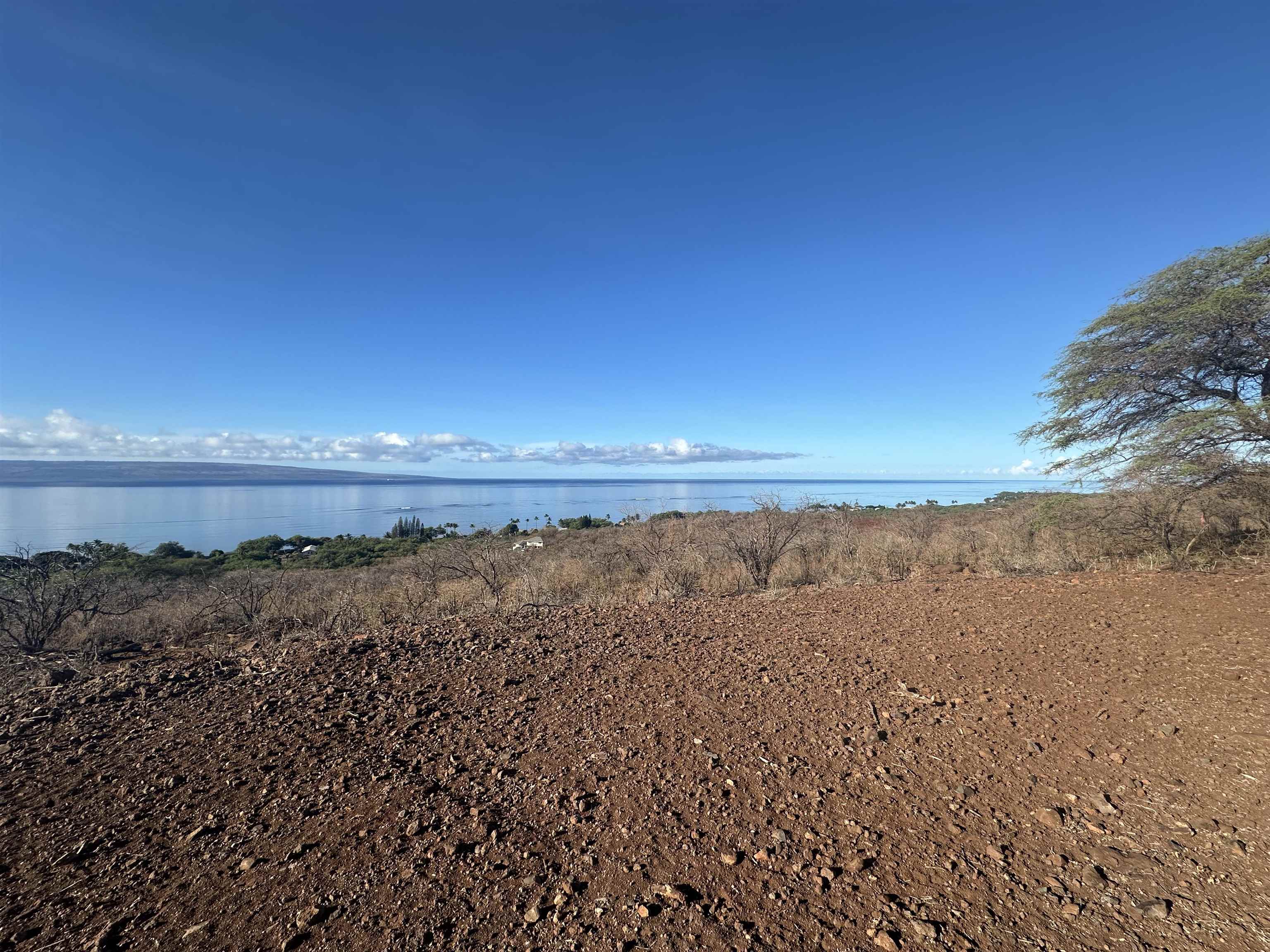 235 Ulua Rd   - photo 3 of 14