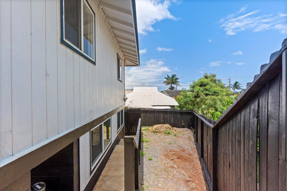 2350  Main St Wailuku Town, Wailuku home - photo 44 of 48