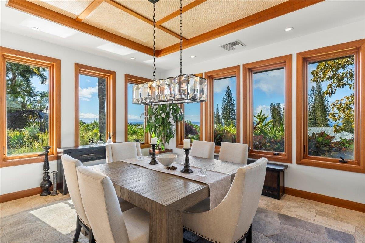 238  Crestview Rd , Kapalua home - photo 3 of 48