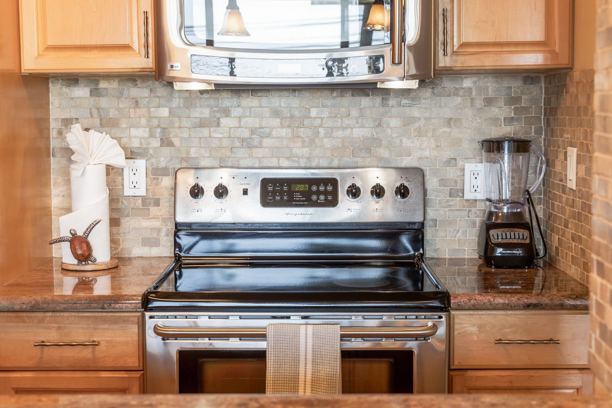 Kamaole Beach Club condo # B-107, Kihei, Hawaii - photo 9 of 38