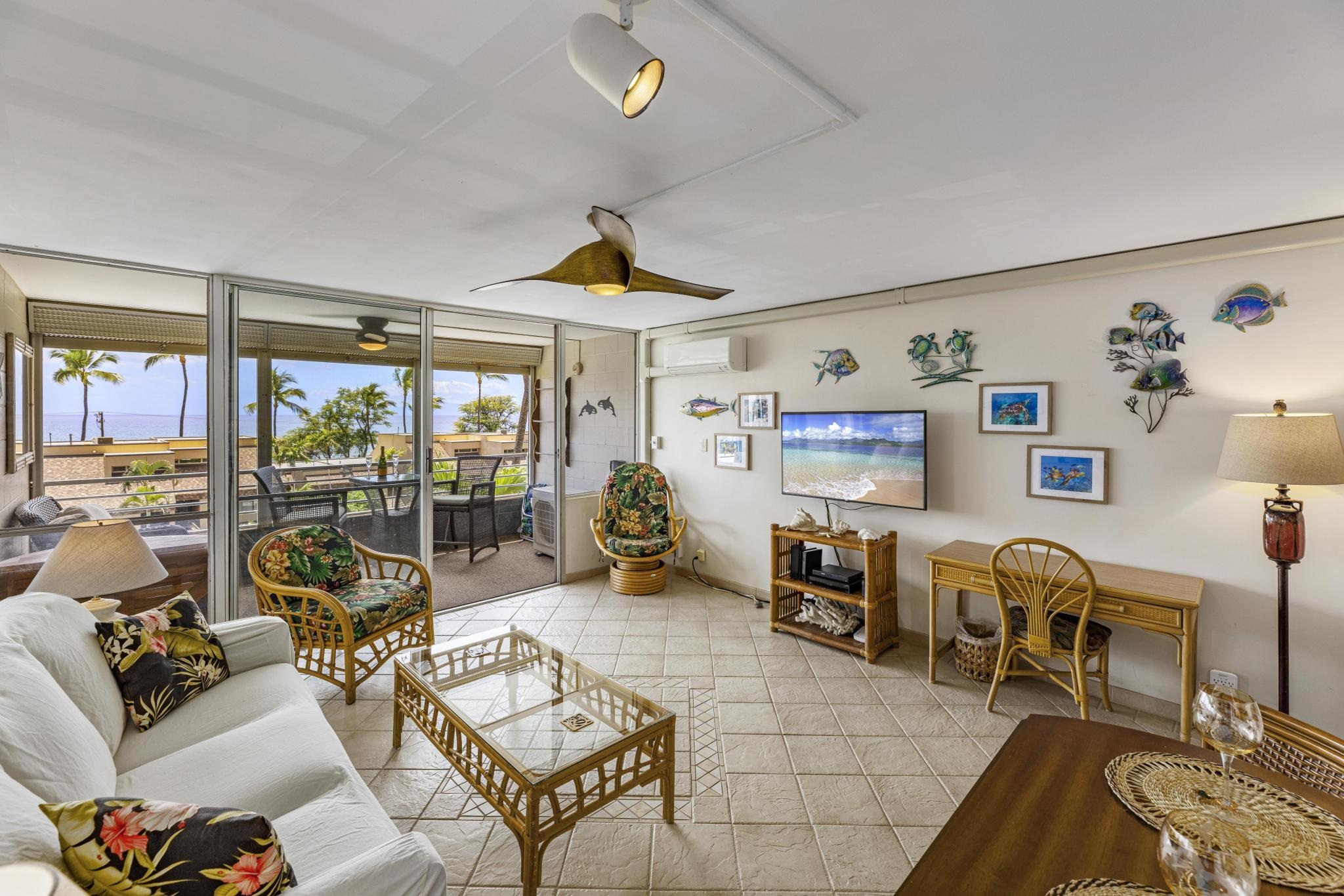 Kamaole Beach Royale condo # 306, Kihei, Hawaii - photo 11 of 48