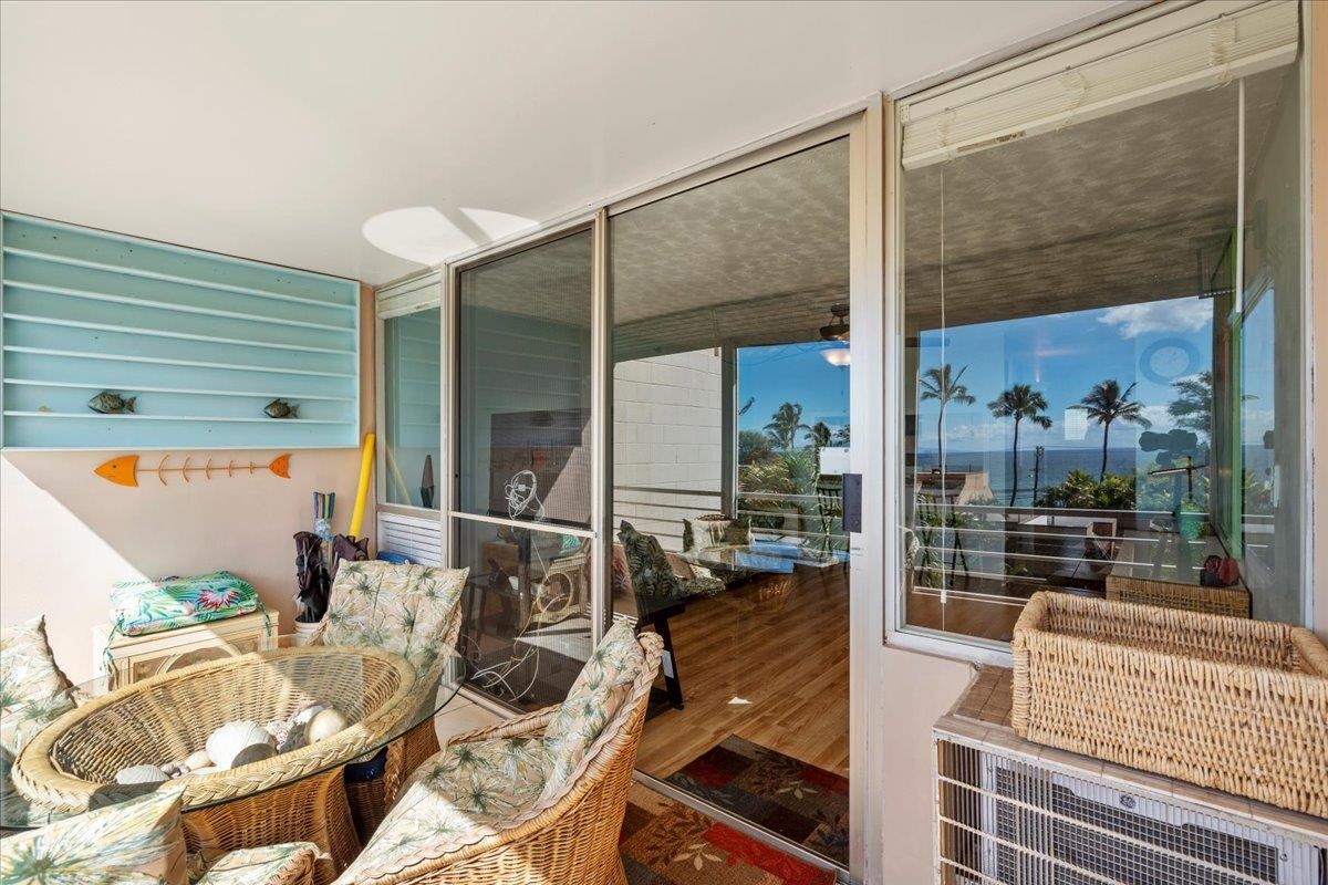 Kamaole Beach Royale condo # 309, Kihei, Hawaii - photo 25 of 34