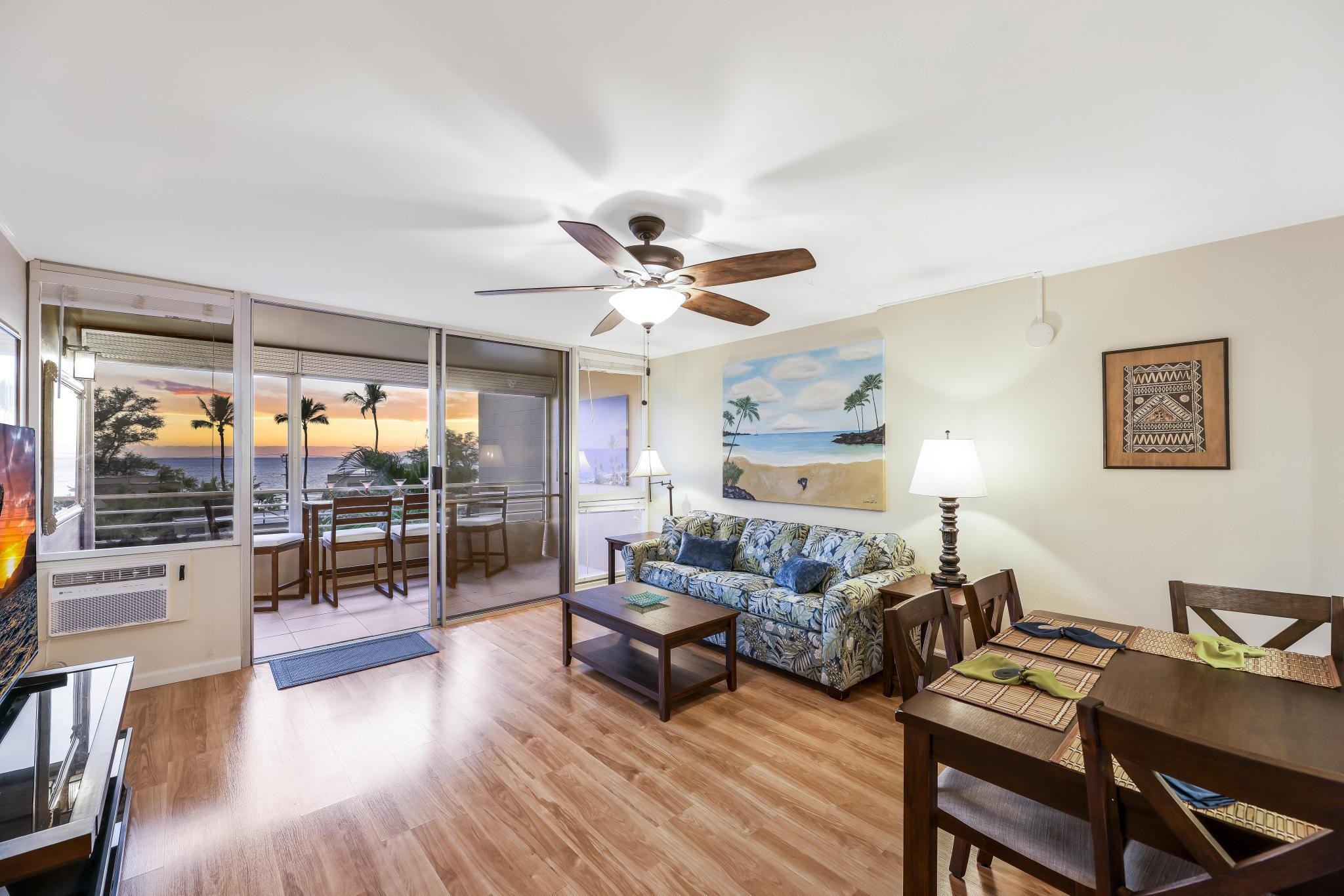 Kamaole Beach Royale condo # 309, Kihei, Hawaii - photo 4 of 38