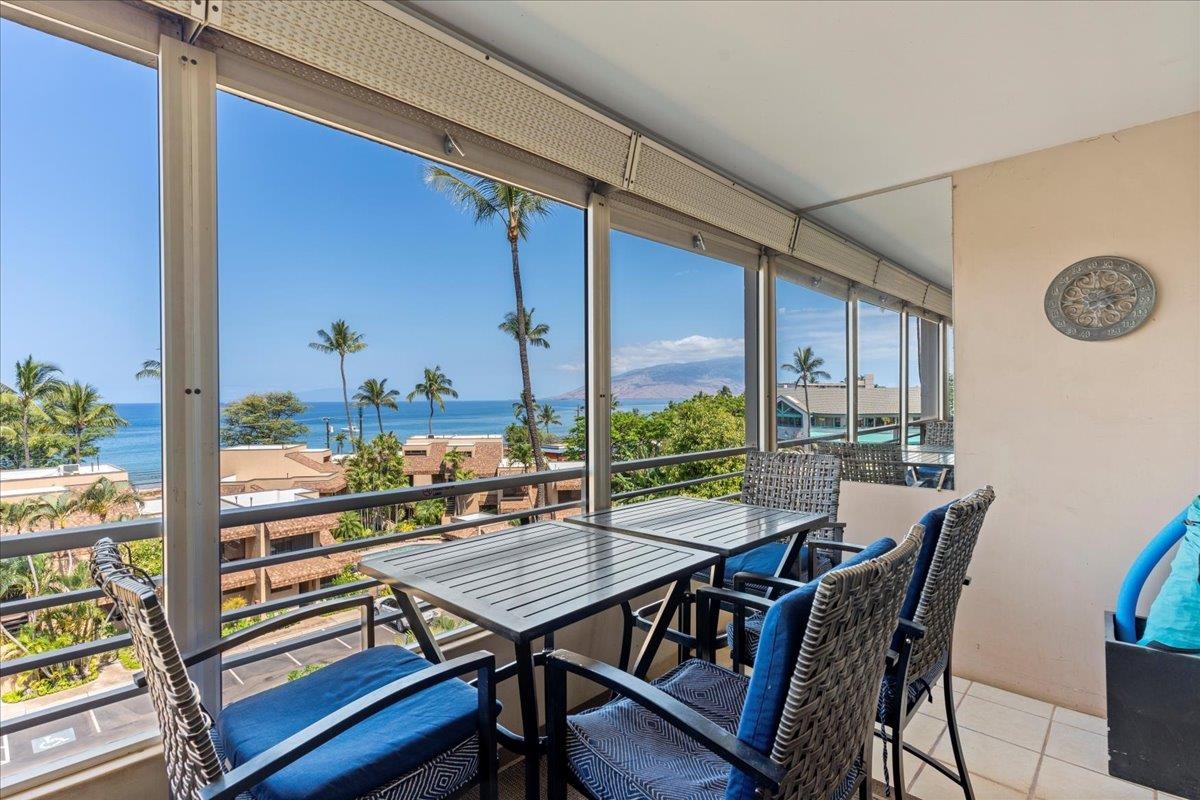 Kamaole Beach Royale condo # 402, Kihei, Hawaii - photo 2 of 49