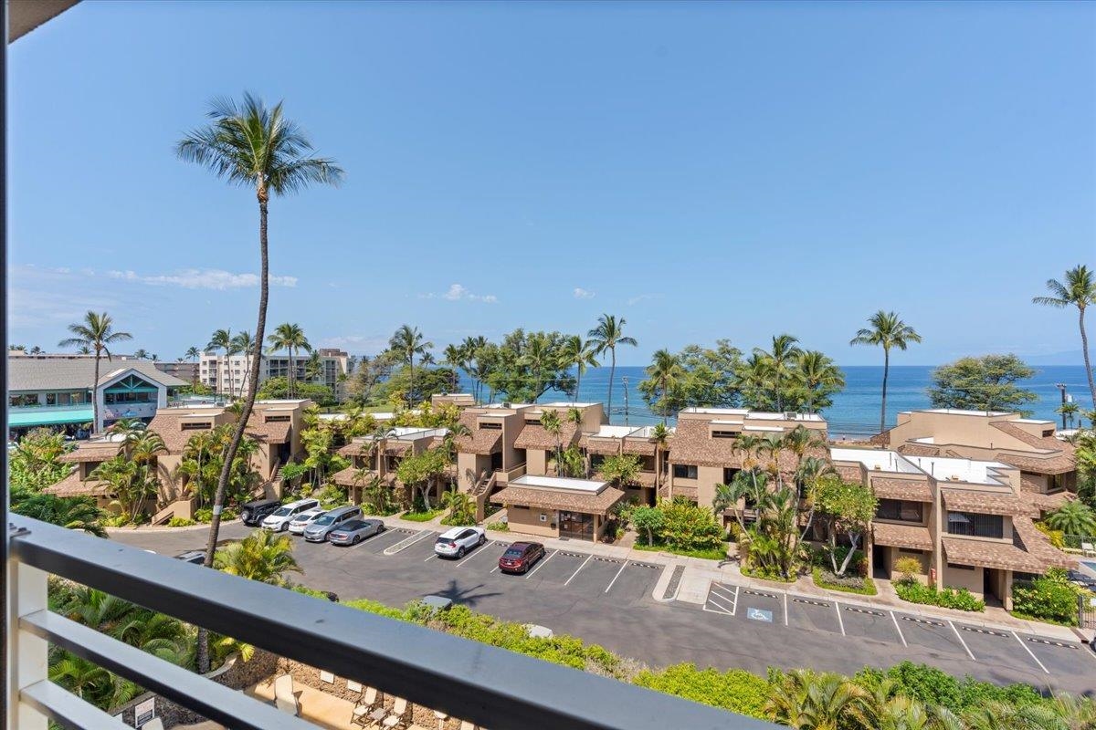 Kamaole Beach Royale condo # 402, Kihei, Hawaii - photo 29 of 49