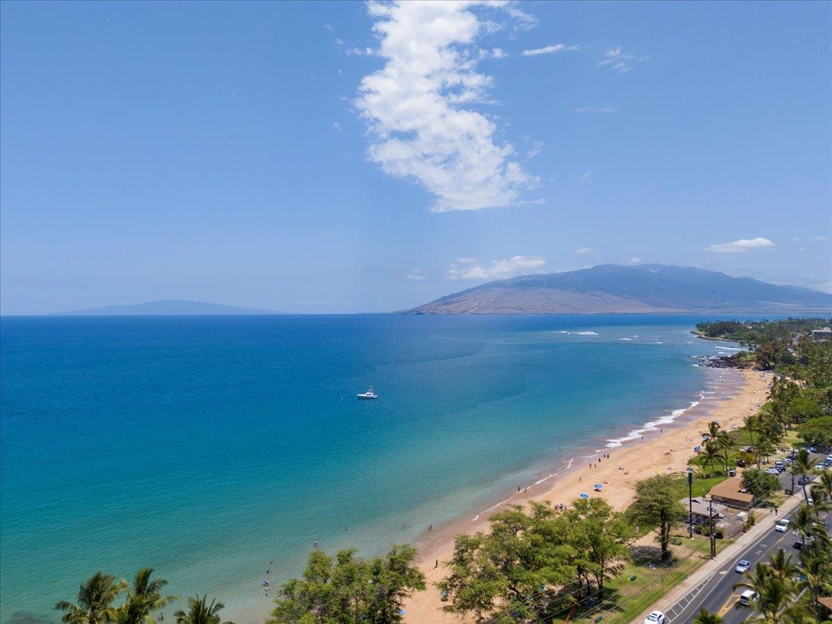 Kamaole Beach Royale condo # 402, Kihei, Hawaii - photo 10 of 49