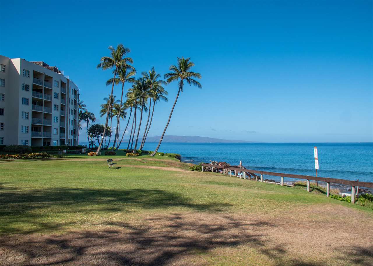 Kamaole Beach Royale condo # 505, Kihei, Hawaii - photo 28 of 30