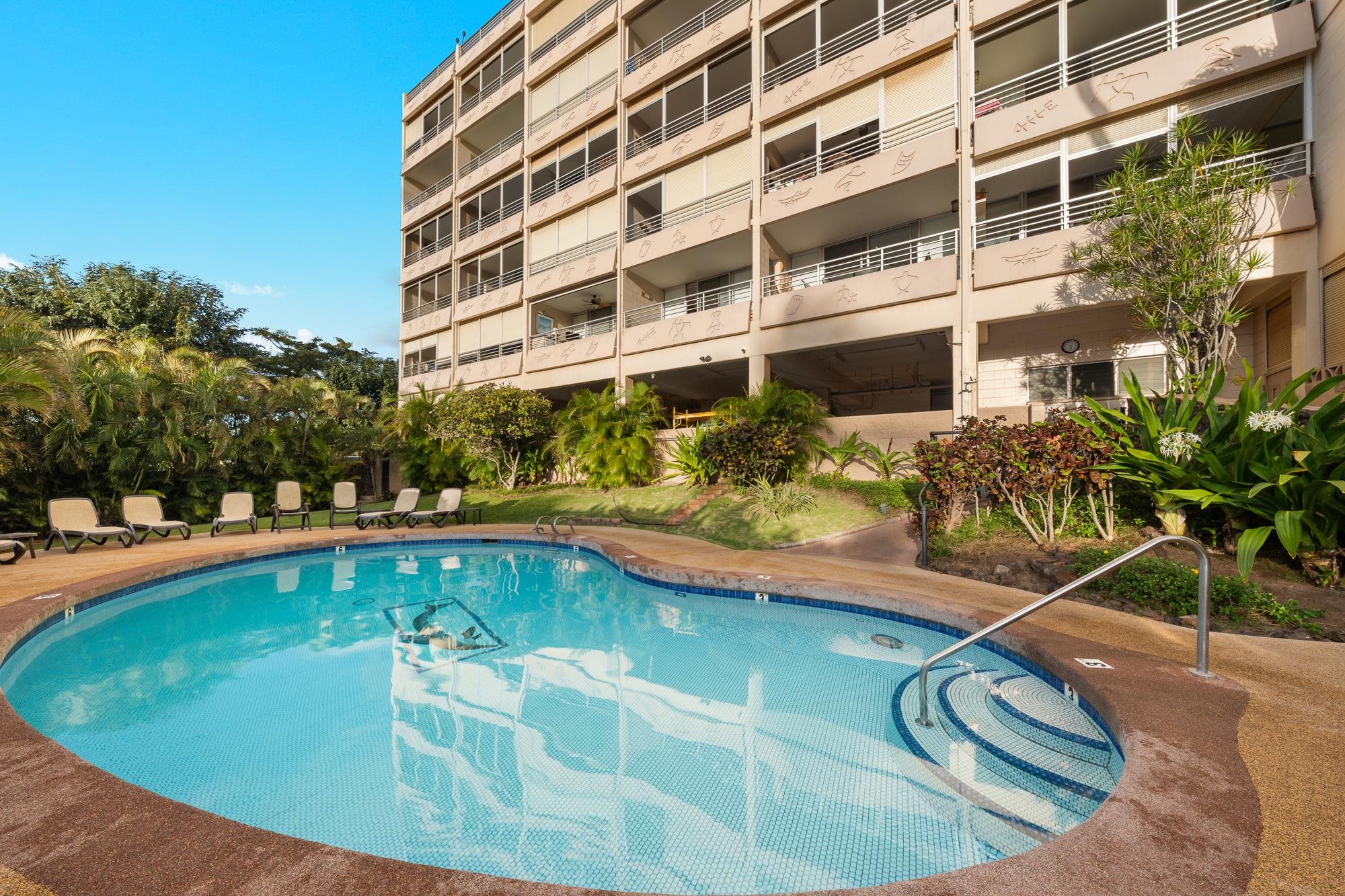 Kamaole Beach Royale condo # 506, Kihei, Hawaii - photo 33 of 38