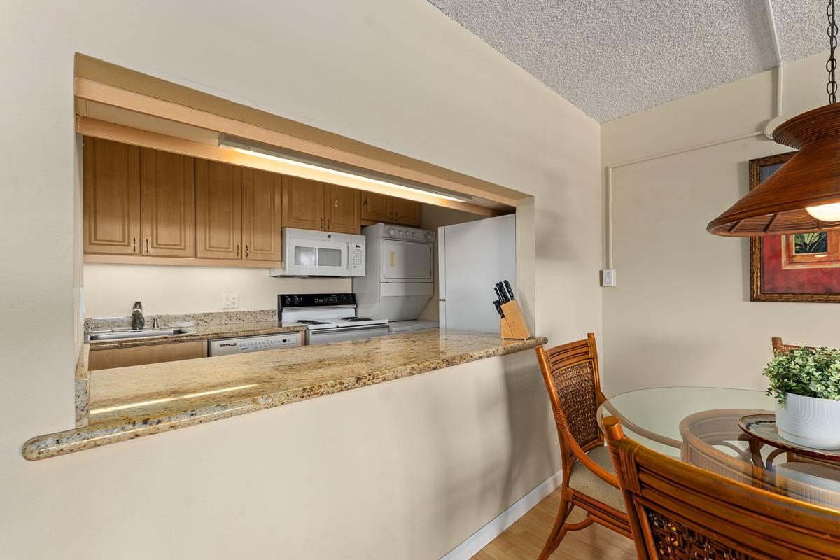 Kamaole Beach Royale condo # 604, Kihei, Hawaii - photo 11 of 37