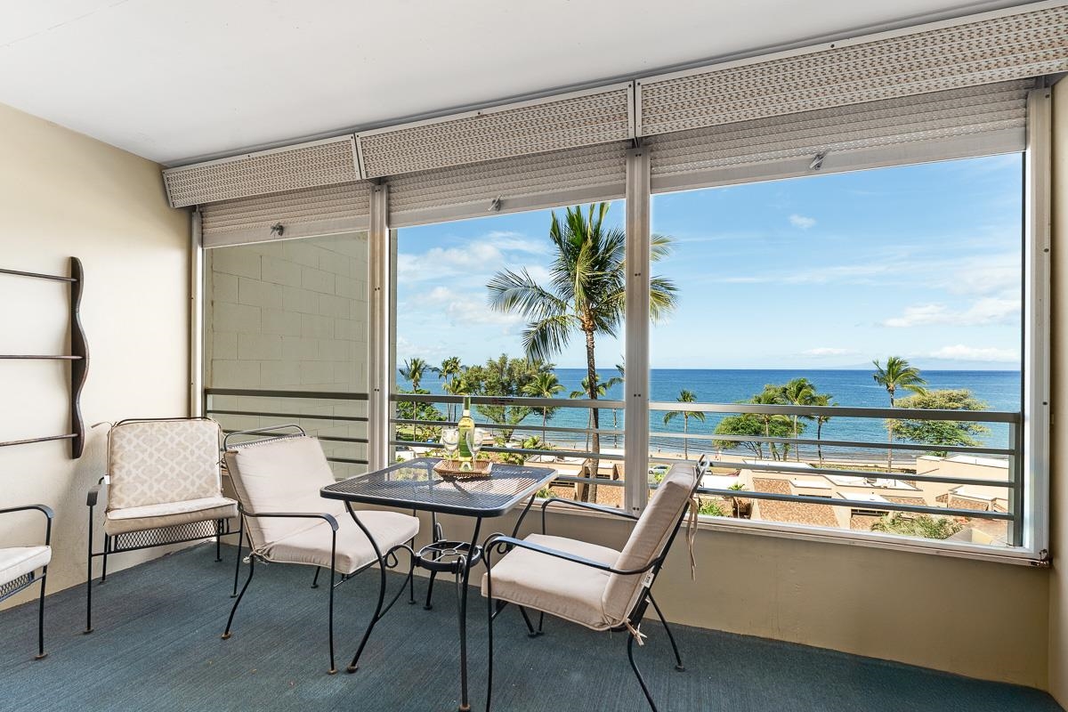 Kamaole Beach Royale condo # 604, Kihei, Hawaii - photo 13 of 37
