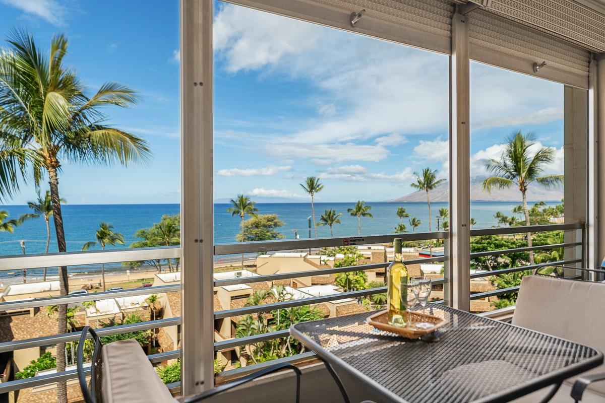 Kamaole Beach Royale condo # 604, Kihei, Hawaii - photo 14 of 37