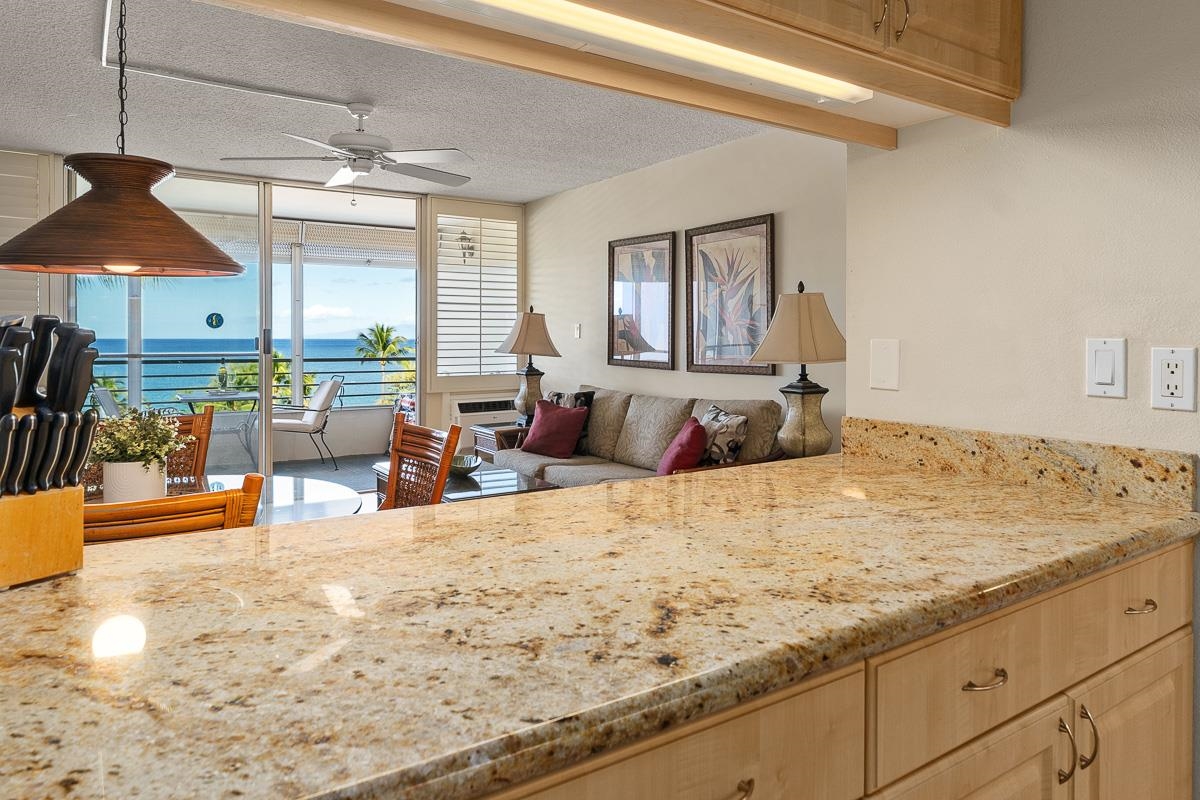 Kamaole Beach Royale condo # 604, Kihei, Hawaii - photo 21 of 37