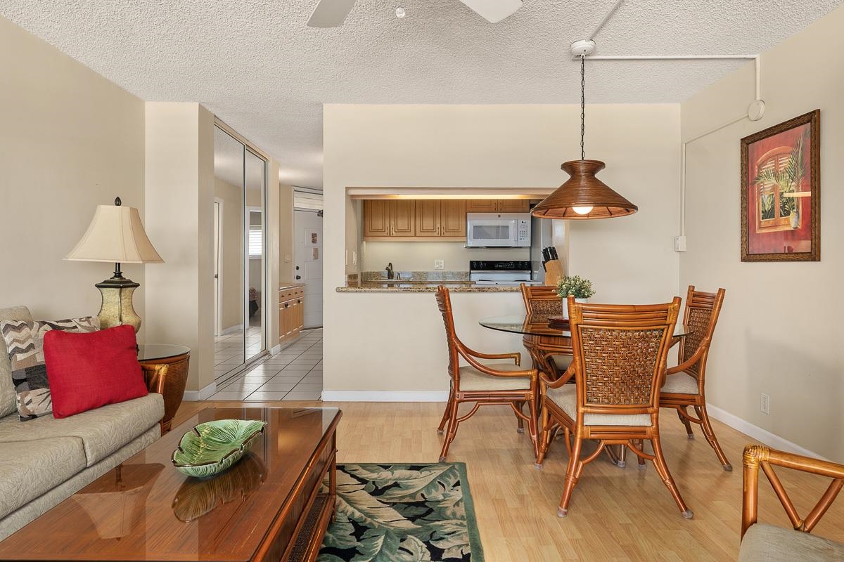 Kamaole Beach Royale condo # 604, Kihei, Hawaii - photo 9 of 37