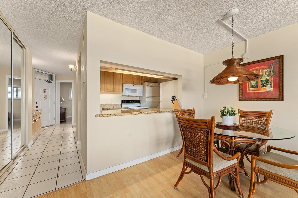 Kamaole Beach Royale condo # 604, Kihei, Hawaii - photo 10 of 37