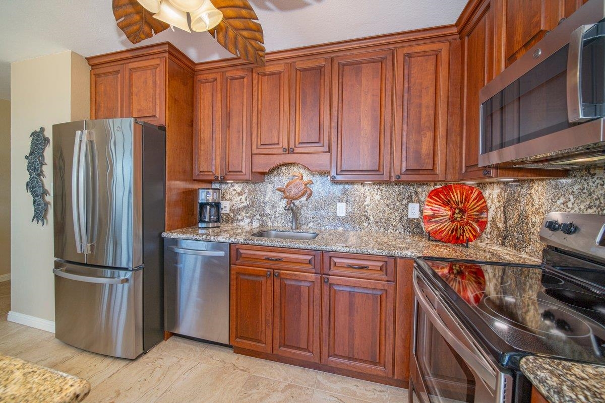 Kihei Alii Kai condo # B303, Kihei, Hawaii - photo 10 of 48