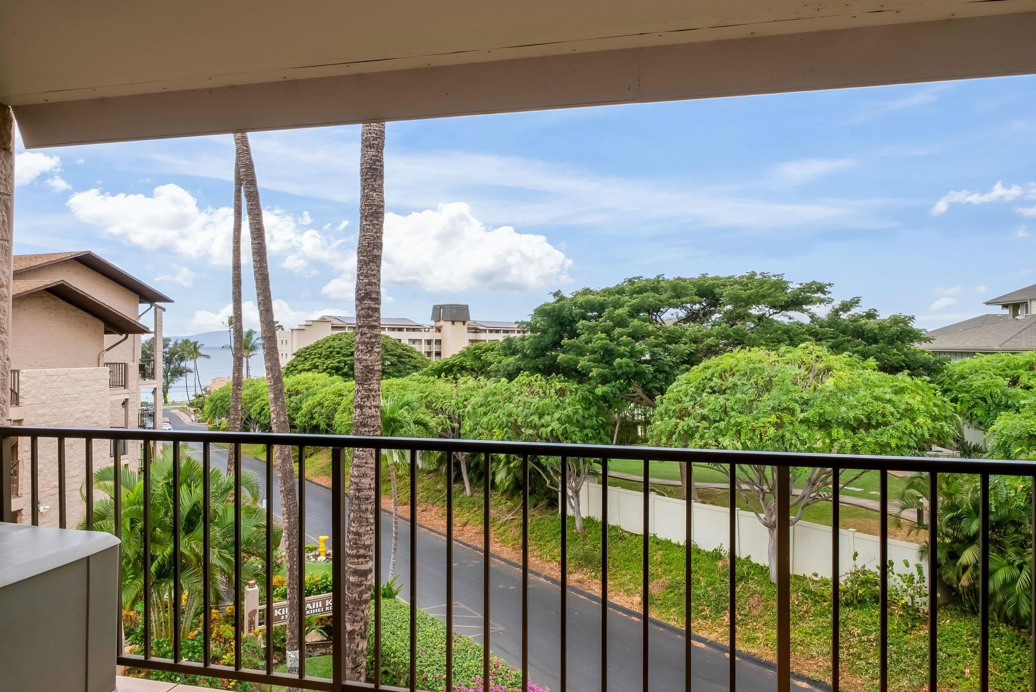 Kihei Alii Kai condo # C-302, Kihei, Hawaii - photo 2 of 36