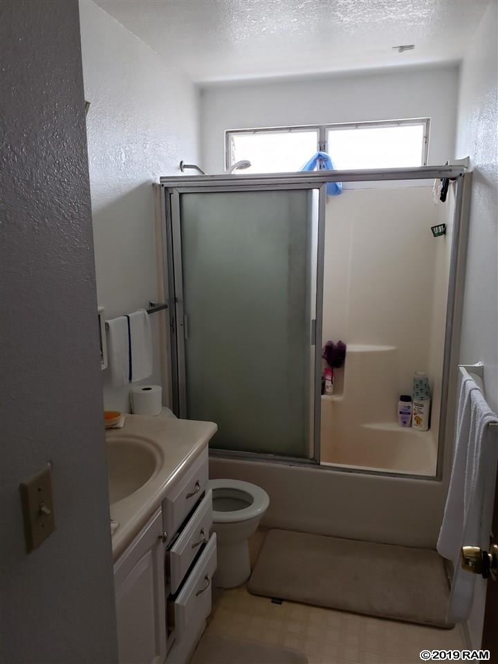 239  Hoomoku St , Kahului home - photo 12 of 17