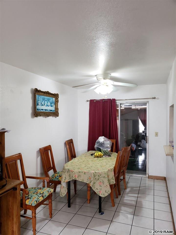 239  Hoomoku St , Kahului home - photo 8 of 17