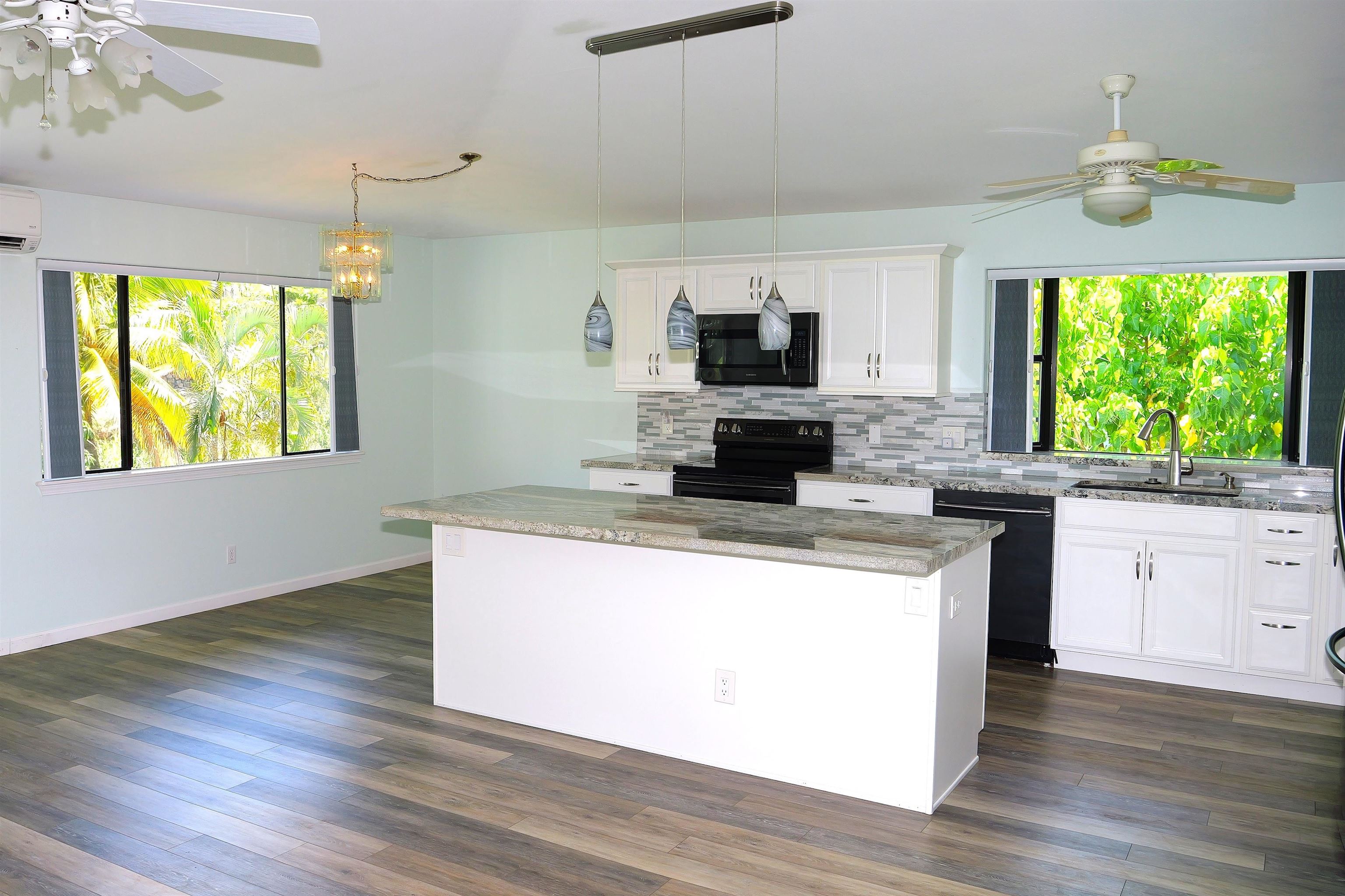239  Keonekai Rd Keonekai, Kihei home - photo 3 of 32