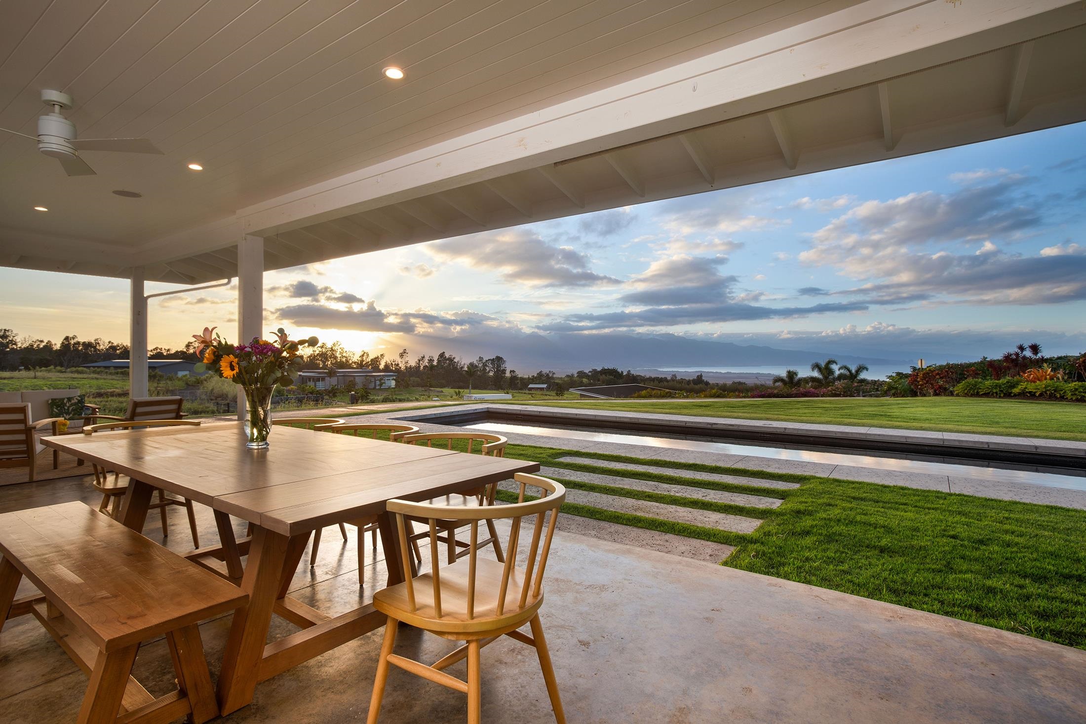 2390  Baldwin Ave , Makawao/Olinda/Haliimaile home - photo 2 of 26