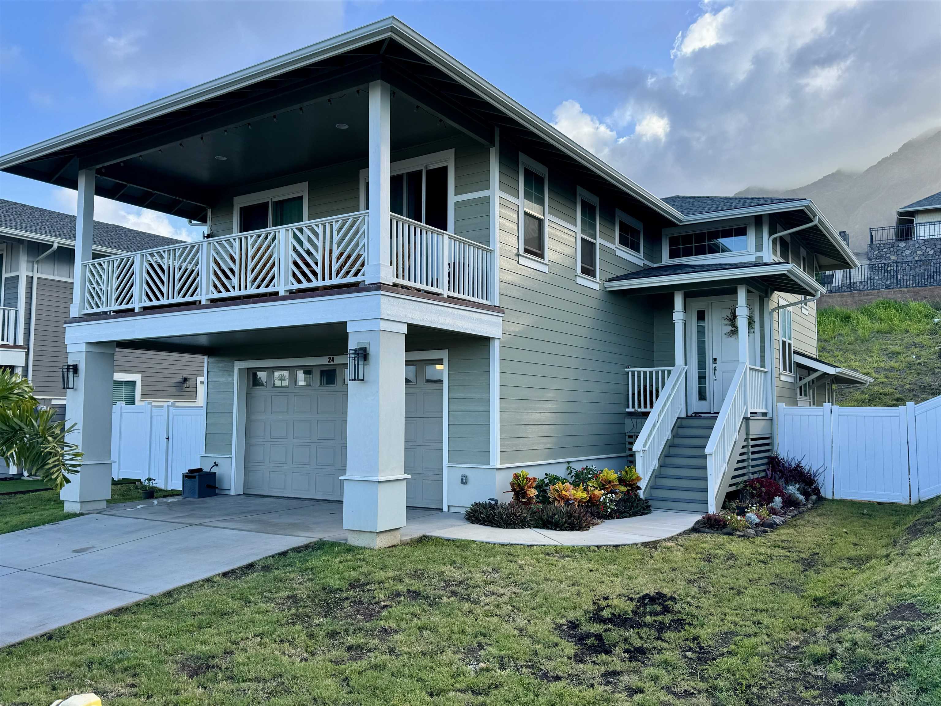 24  Kupaloke St Kehalani, Wailuku home - photo 2 of 26
