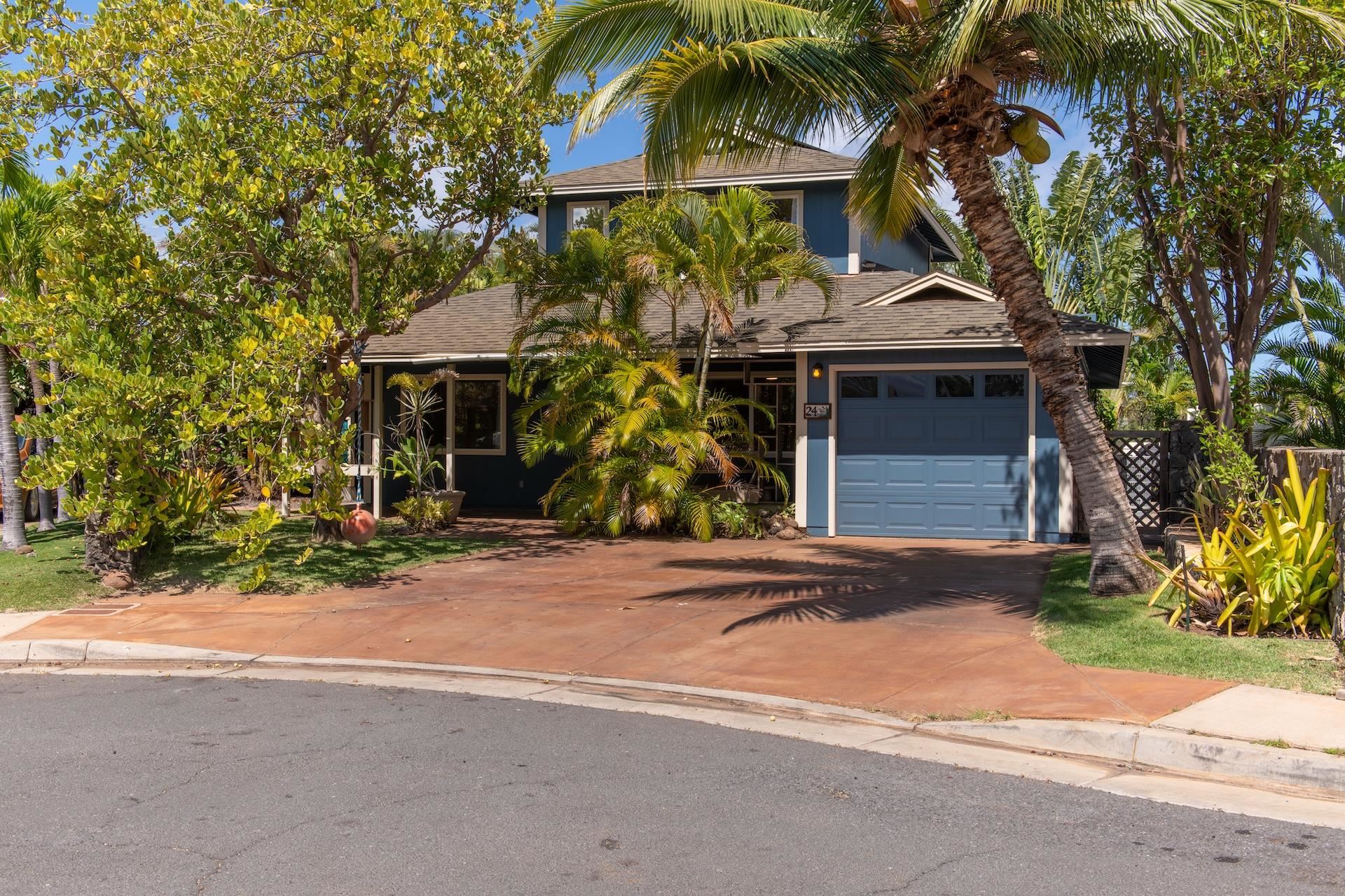 24  Laumakani Loop Central Kihei, Kihei home - photo 2 of 50
