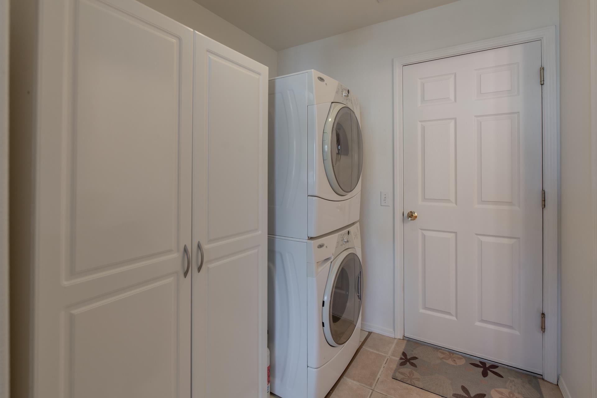 24  Laumakani Loop Central Kihei, Kihei home - photo 11 of 50