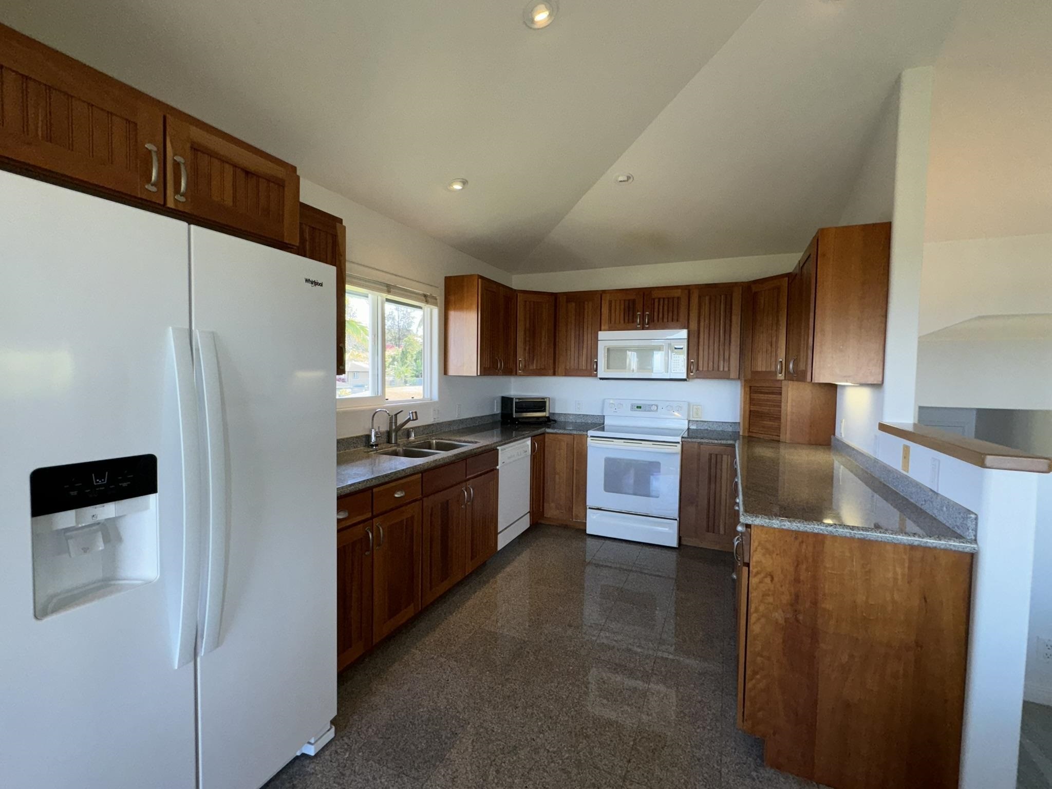24  Lehopulu Way Pukalani, Pukalani home - photo 11 of 49