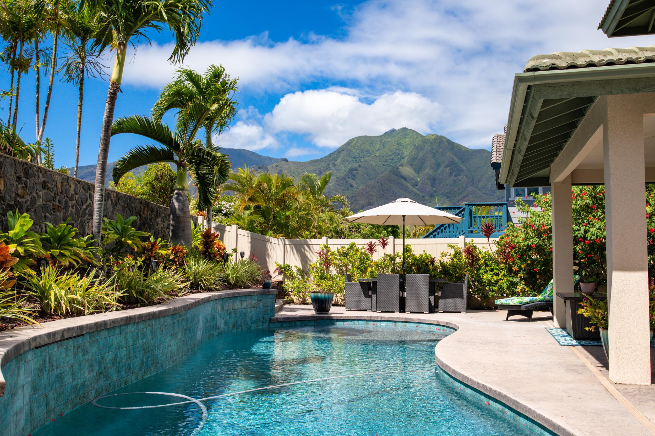 24 Loihi Pl , Kahului, Hi 96732 The Island At Maui Lani