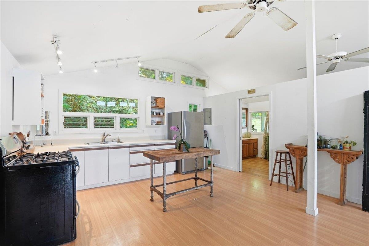 24  Poko Way , Haiku home - photo 36 of 50