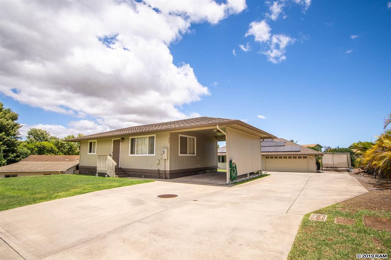 240  Kapuahi St Maui Uplands, Makawao/Olinda/Haliimaile home - photo 2 of 30