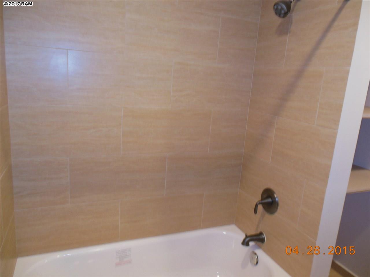 240  Molokai Akau St Kahului, Kahului home - photo 8 of 22