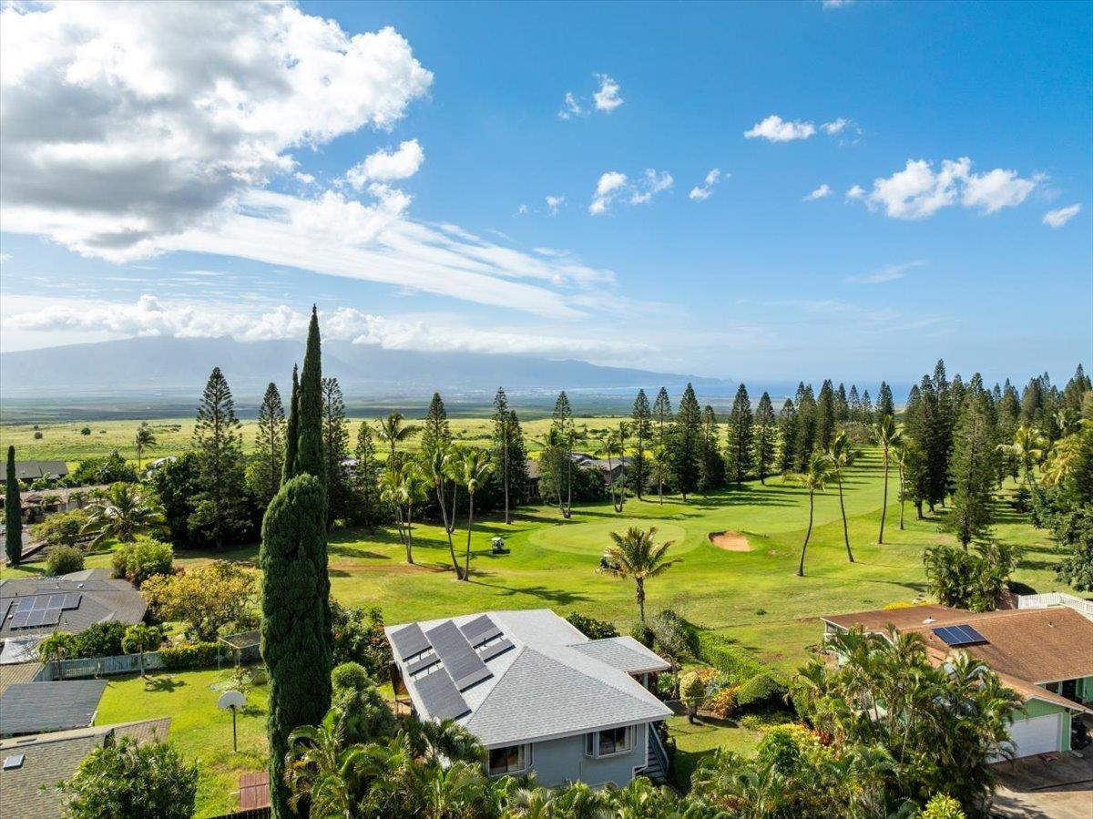240  Nalani St , Pukalani home - photo 2 of 45