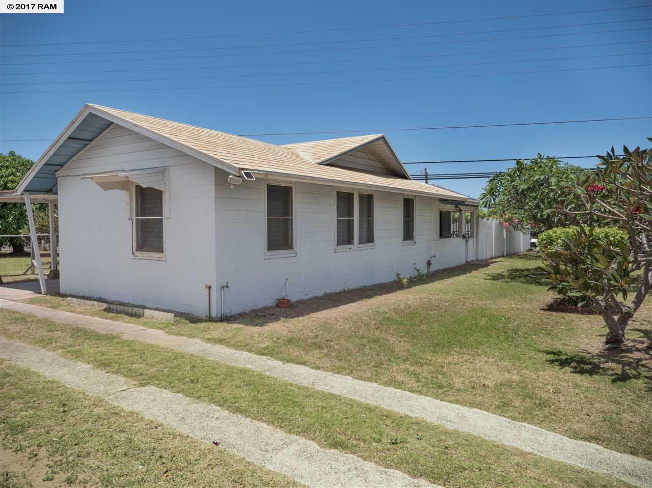 242  Molokai Hema St , Kahului home - photo 2 of 22
