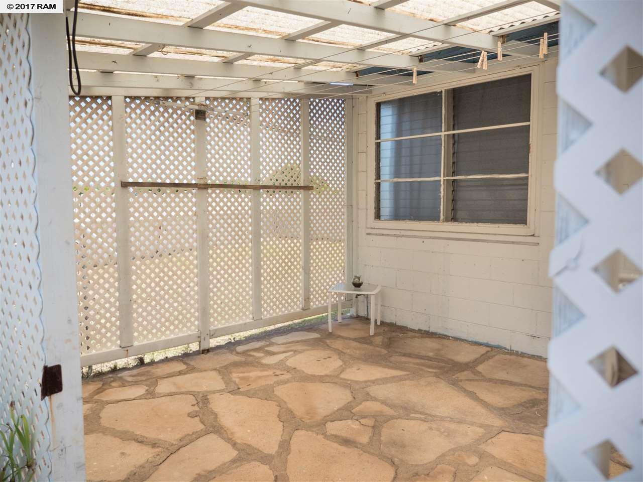 242  Molokai Hema St , Kahului home - photo 13 of 22