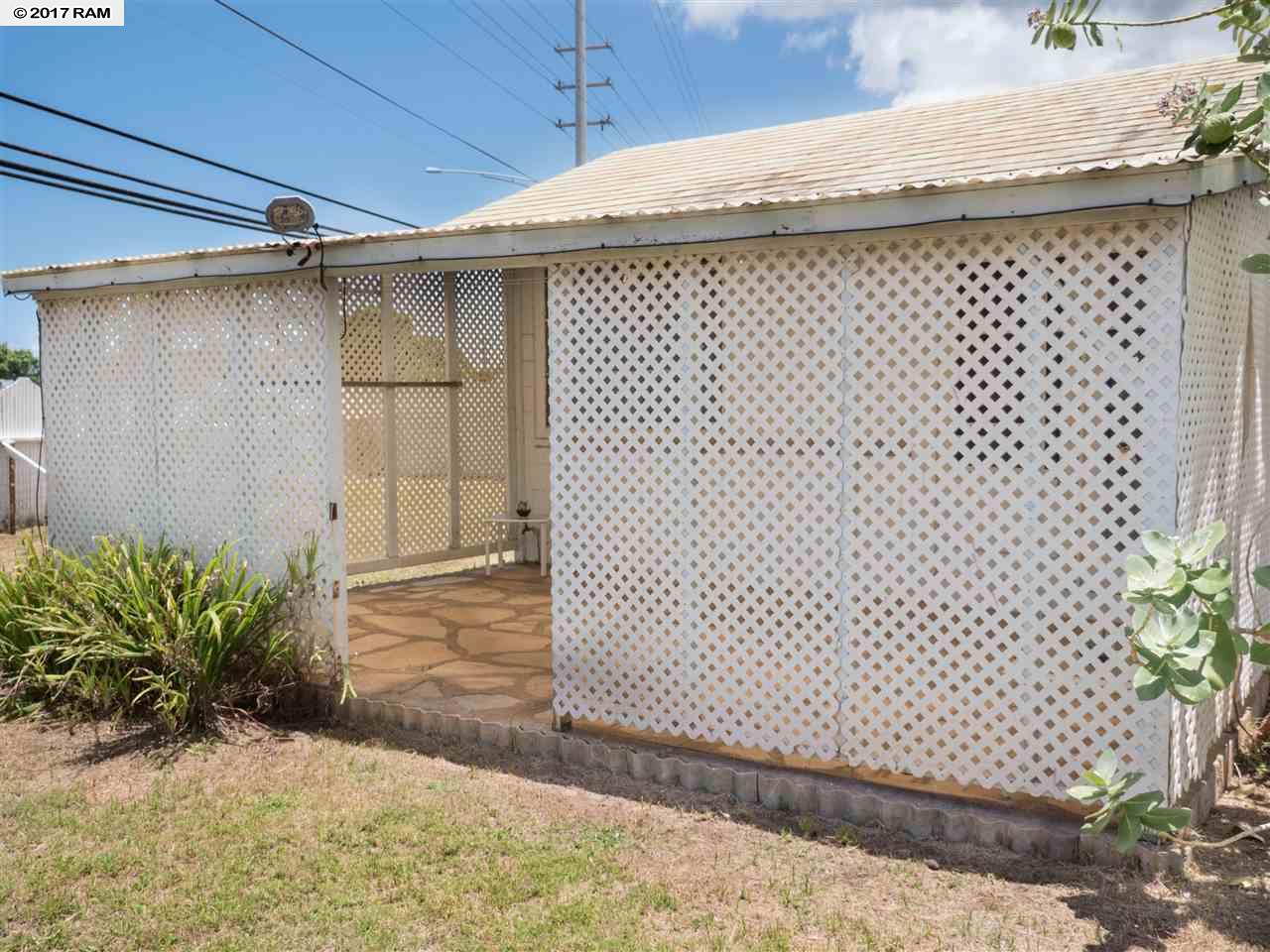 242  Molokai Hema St , Kahului home - photo 17 of 22