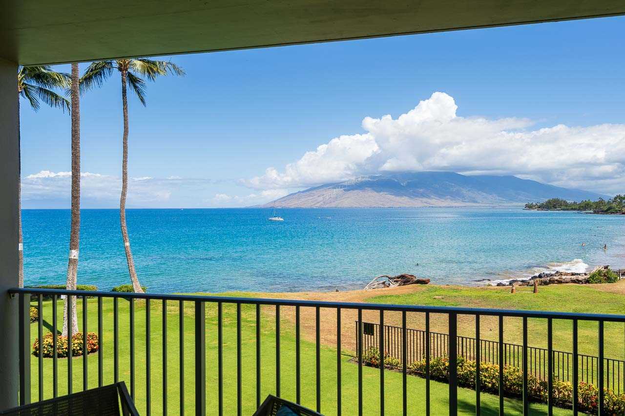Royal Mauian condo # 206, Kihei, Hawaii - photo 2 of 27