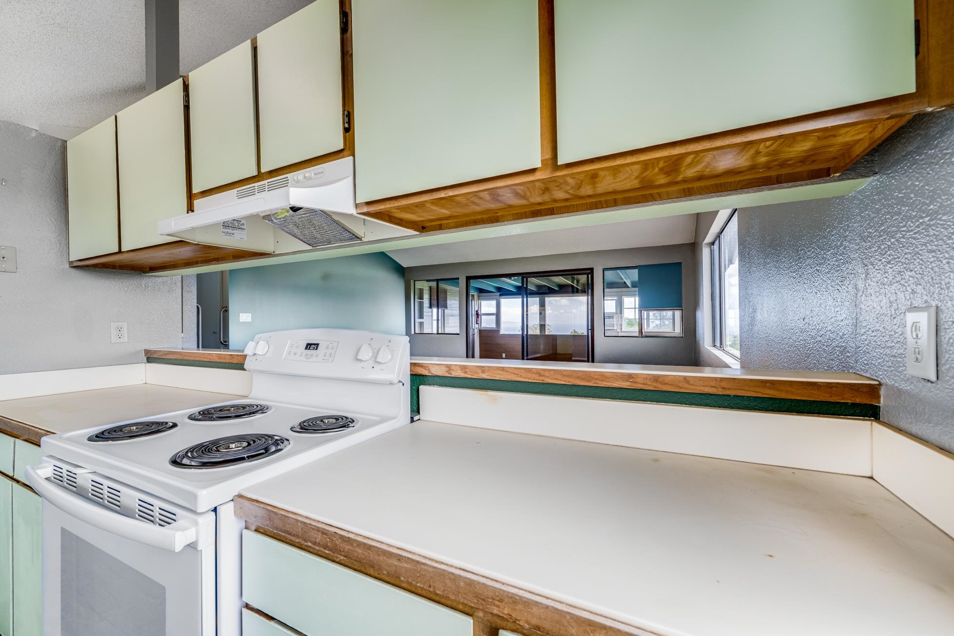 244  Makaleha Pl , Makawao/Olinda/Haliimaile home - photo 8 of 28