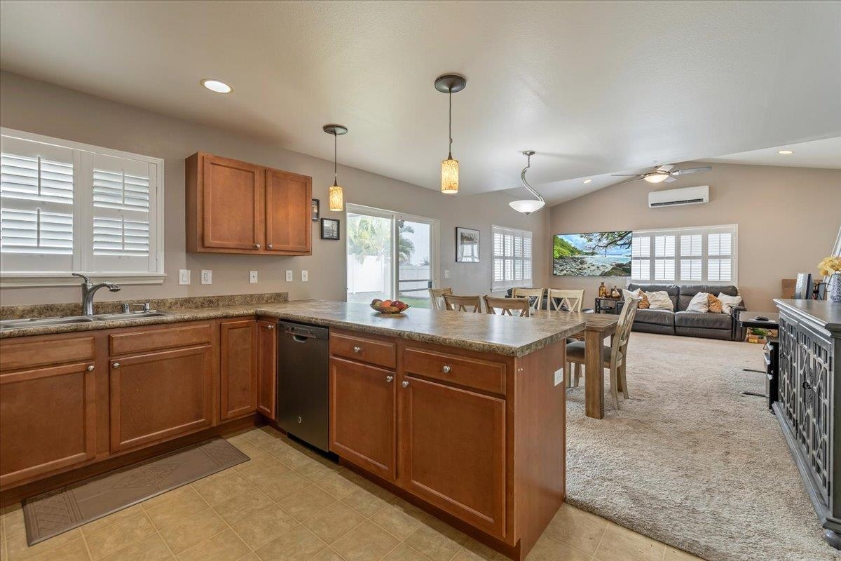 245  Kamahao Cir Waikapu, Wailuku home - photo 8 of 37