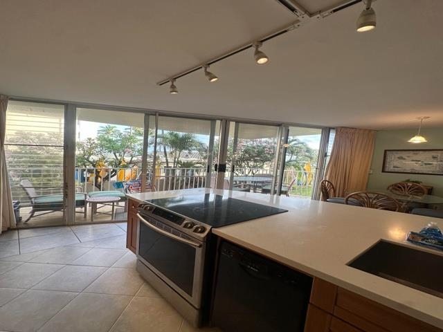 Kamaole Nalu condo # 202, Kihei, Hawaii - photo 37 of 39