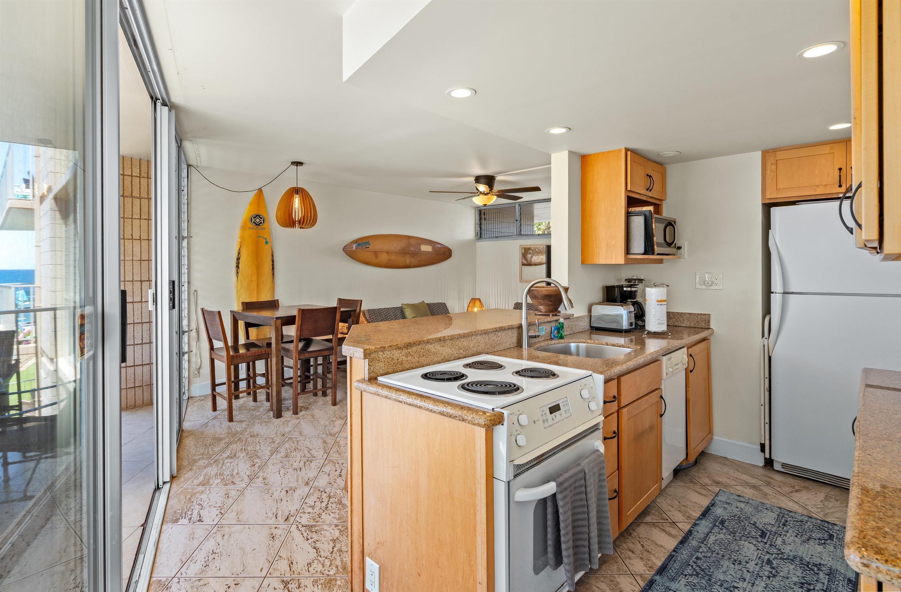Kamaole Nalu condo # 301, Kihei, Hawaii - photo 4 of 35