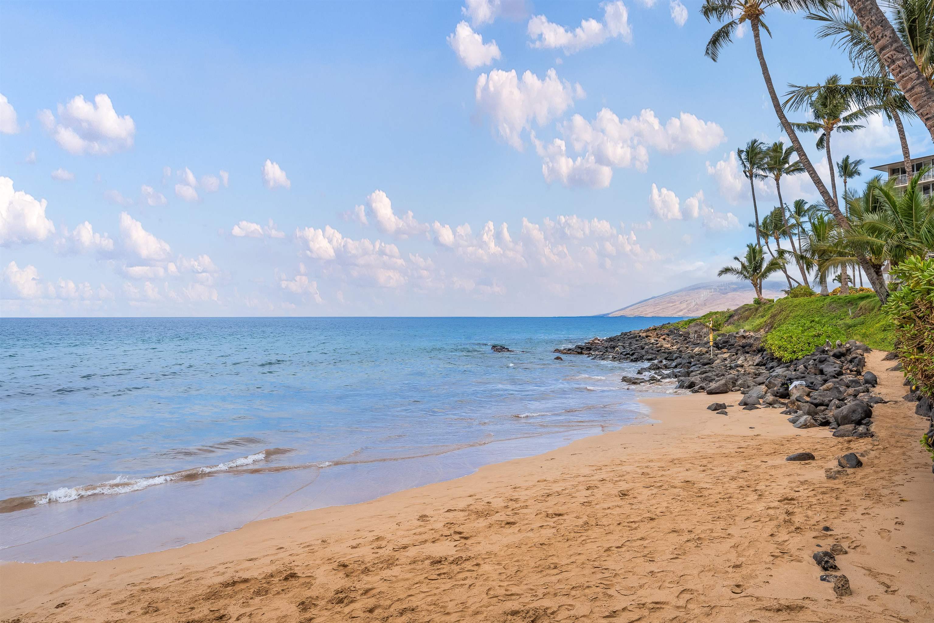 Kamaole Nalu condo # 302, Kihei, Hawaii - photo 41 of 43