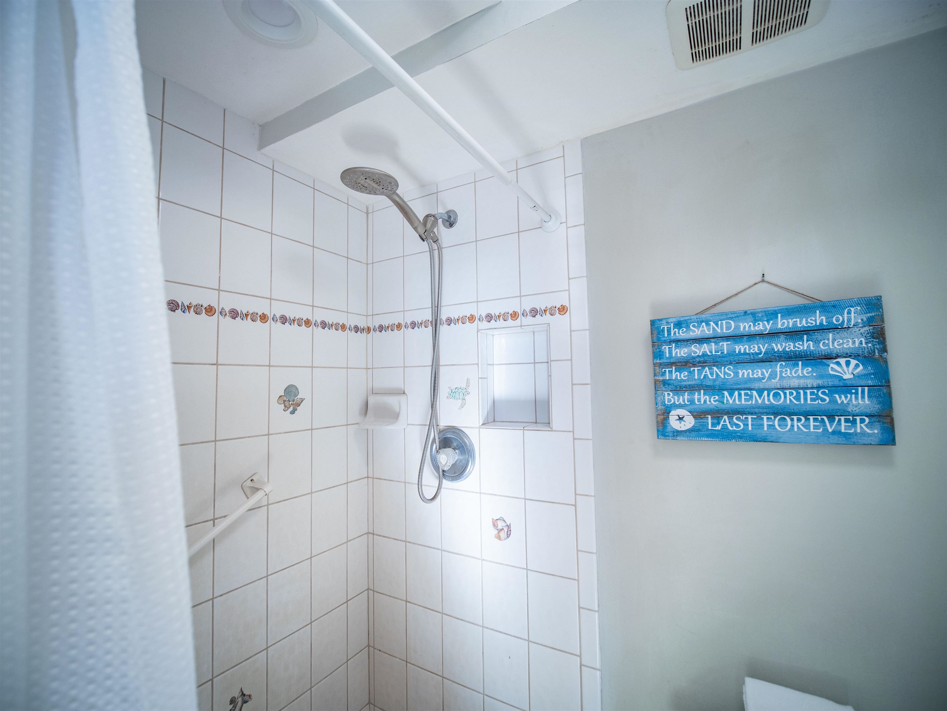 Kamaole Nalu condo # 305, Kihei, Hawaii - photo 18 of 45